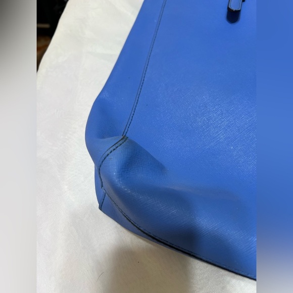 Michael Kors Saffiano Blue Jet Set Large Travel Tote - Picture 4 of 12